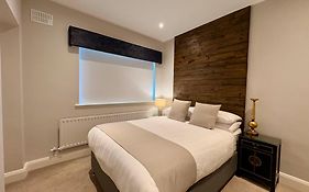 The Hillcrest, Luxury Accommodation In Castleblayney Town